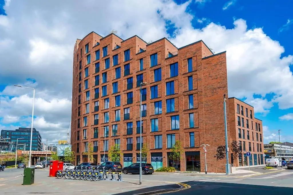 2 Bedroom Apartment Leeds City Centre