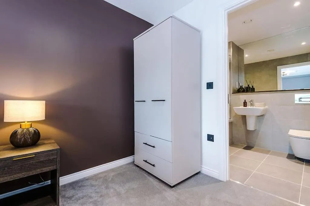 2 Bedroom Apartment Leeds City Centre